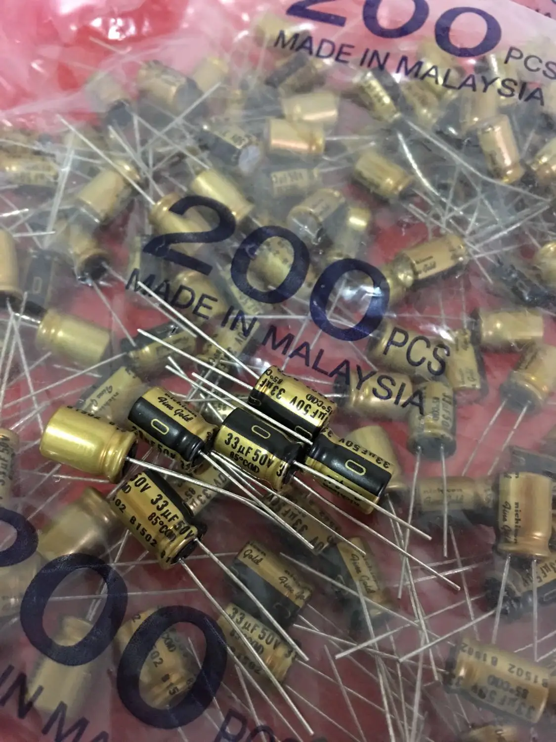 

20pcs/50PCS nichicon 50v33uf fine gold FG electrolytic capacitor audio super capacitor electrolytic capacitors free shipping