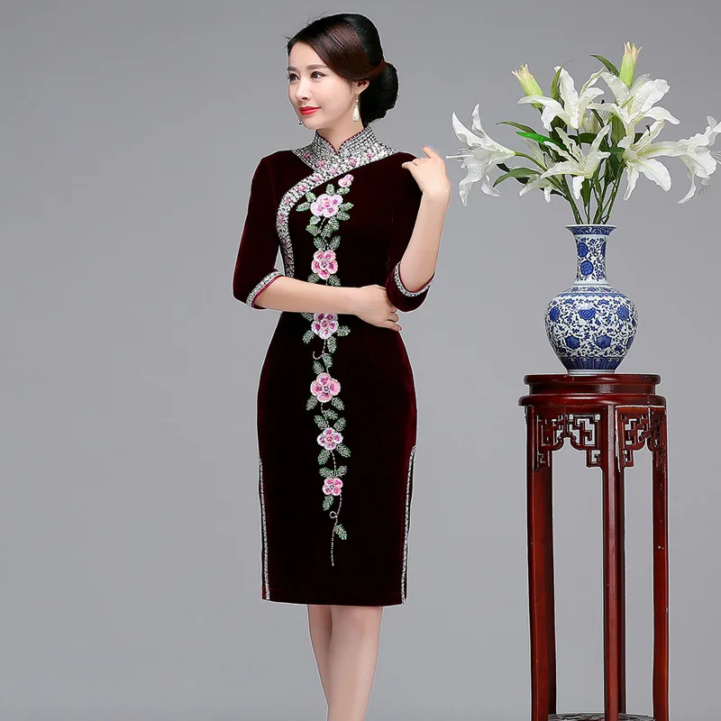 

Floral Beaded Chinese Women Elegant Cheongsam Autumn Winter Velvet Evening Party Dress Oversize 3XL 4XL Vestidos Vintage Qipao