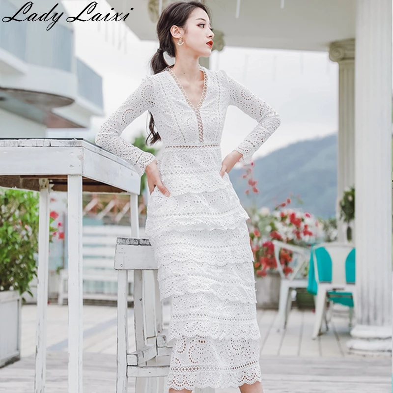 

2019 Spring Runway New arrive High quality luxury white Lace Dress women Long sleeve Sexy V-neck party dress cotton vestidos