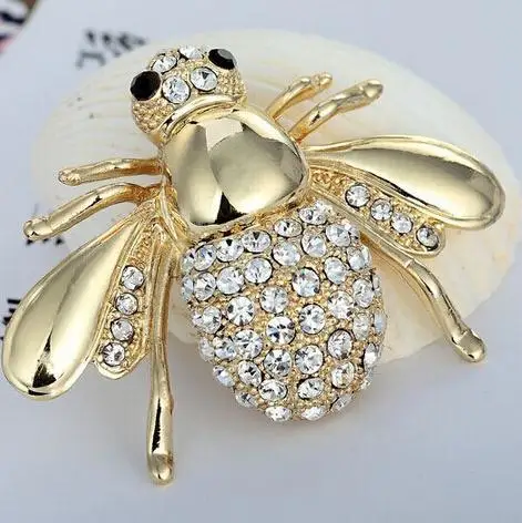 

Vintage Cute Bee Women Brooches Pins Collar Insect Brooch Ladies Suit Brosh Hijab Lapel Pin Broche Men Jewelry Girl Gift