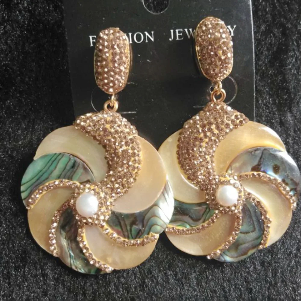 

Gold Black Rhinestone Big Round Earrings Women Shell Pearl Earring Pendientes Bijoux High Quality Women's Statement Earrings