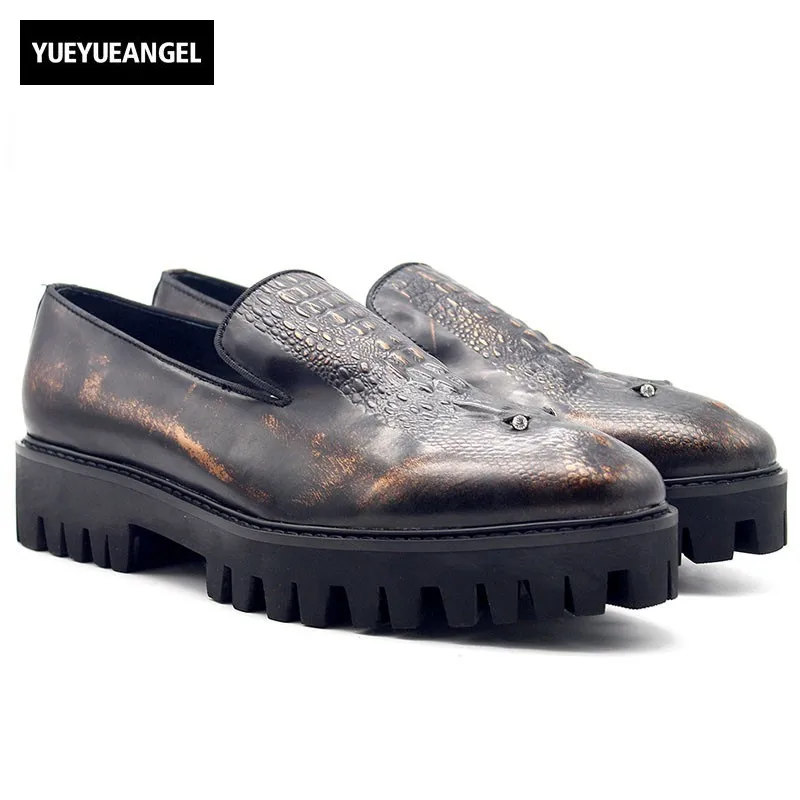 

2019 New Crocodile Embossing Slip On Platform Loafers Men Genuine Leather Pointed Toe Lazy Casual Shoes Retro Mocassin Homme