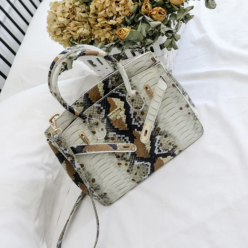 

Luxury Women Shoulder Bags Leather Serpentine Panelled Crossbody Bags for Women Fashion Design Snake Skin Tote Bags Luis Vuiton
