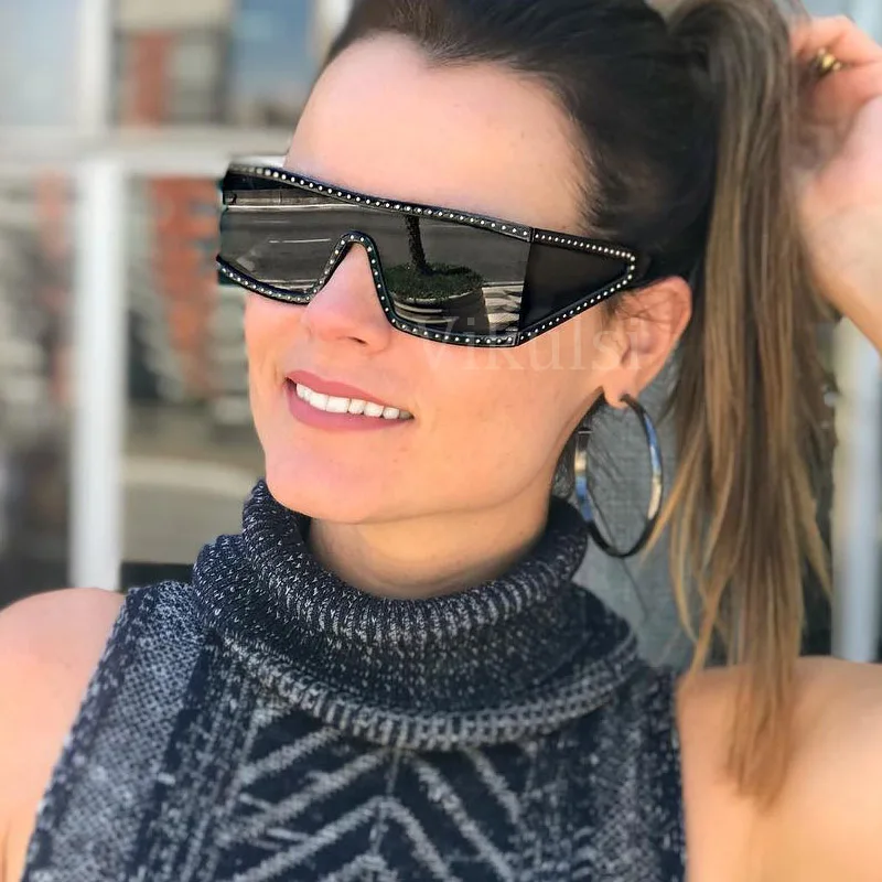 

Ladies Black Square Retro Sunglasses 2019 New Italy Brand Designer Sunglasses Crystal Fashion Sun Glasses Goggle Shades UV400