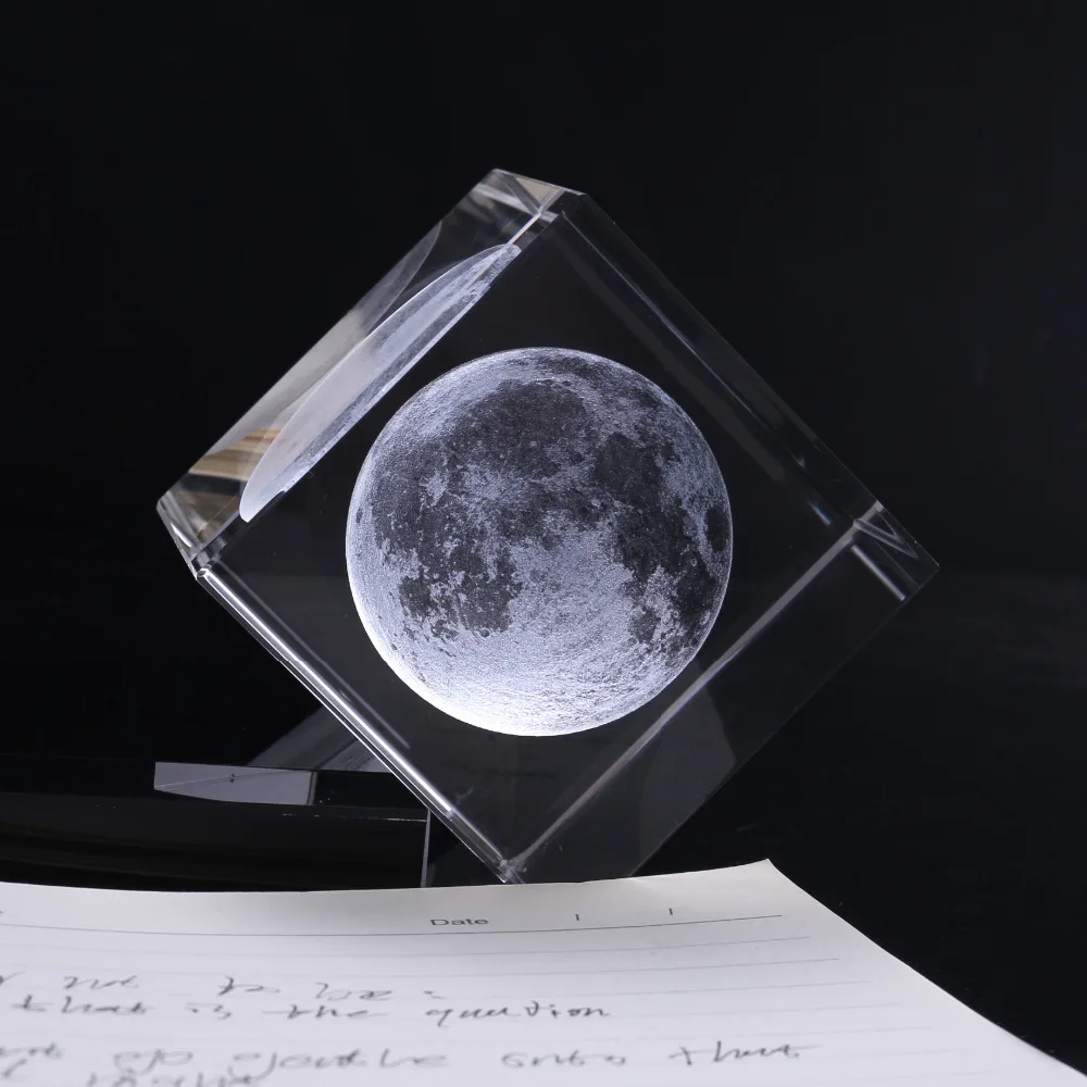 

6*6*6CM Crystal Home Decor Ornaments 3D Laser Engrave Moon Model Paperweight Gift Fengshui Crafts Home Decoration Accessories