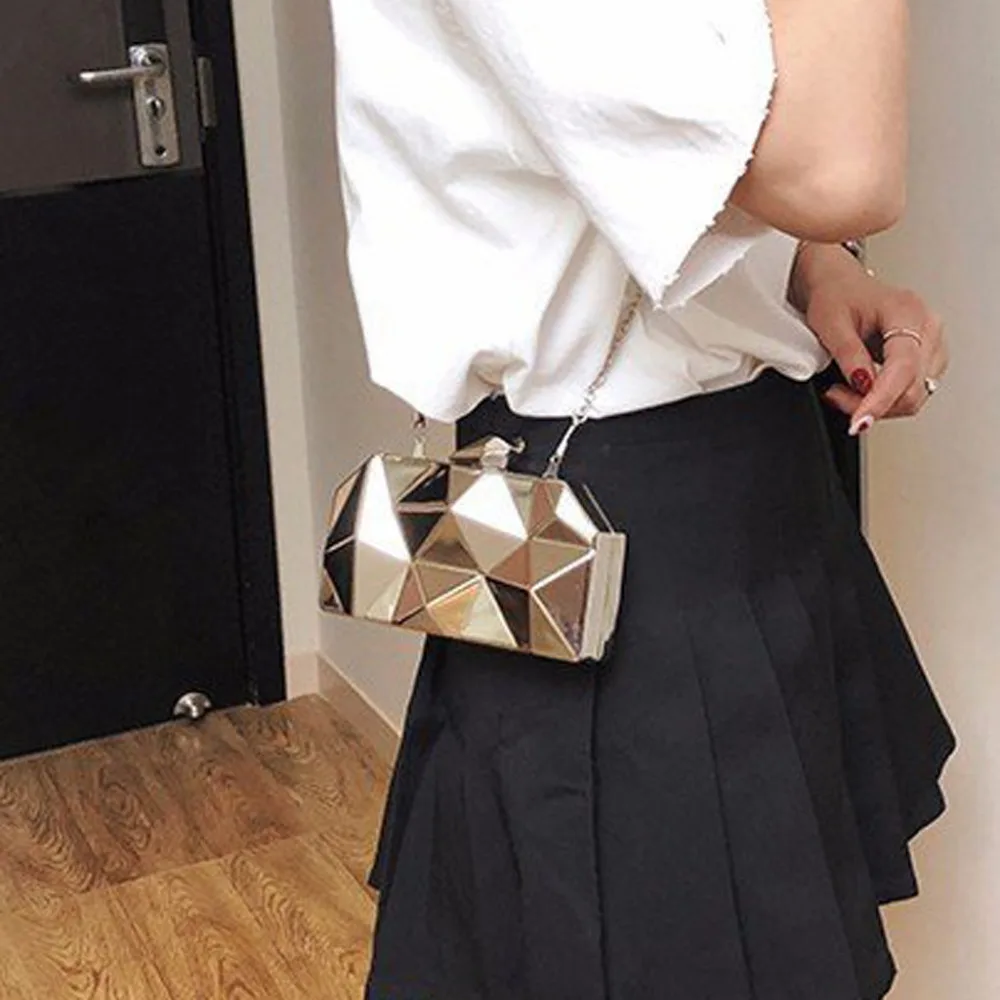 LAI90426343GD_2019042602500677429