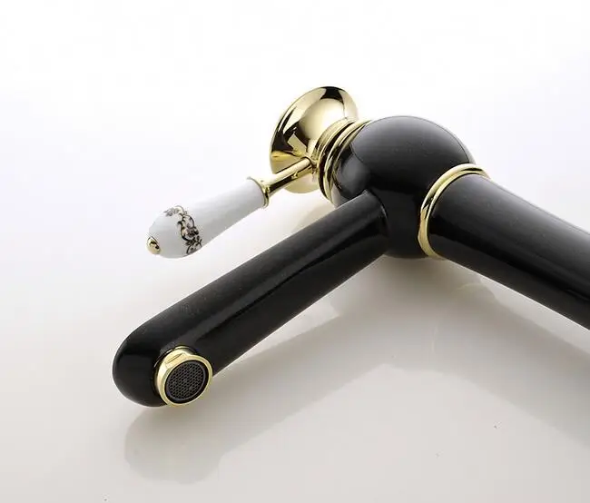 

Смесители для горячей и холодной воды с одной ручкой, черный кран для ванной комнаты, крепление на раковину