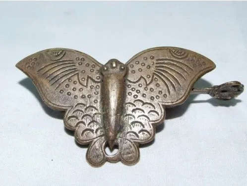 

Metal Crafts Chinese old style Brass Carved lucky butterfly lock and key old