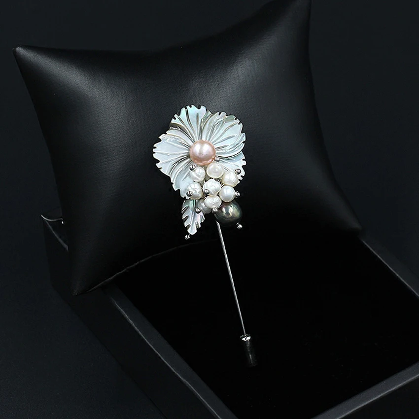 

New Flower Brooch nature shell pearl Brooches Pins for Women wedding dress jewelry Clothing accessories fashion Girlfriend gift