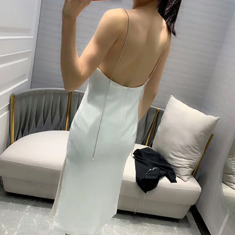 10671939556_802271193