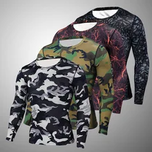 Новая футболка с камуфляжным принтом для фитнеса обтягивающая мужская кофта 2 шт./компл. спортивная одежда Рашгард MMA мужские джоггеры леггинсы Спортзалы, бодибилдинг колготки