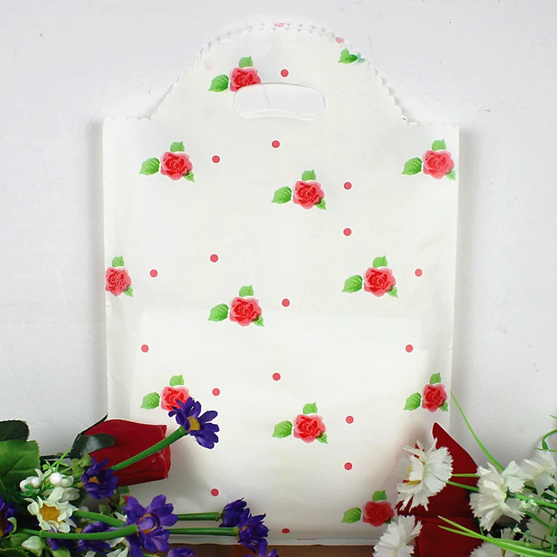 

25x40cm 50pcs White Red Rose Thick Lace Handle Clothes Plastic Bags And Gift Bags Z319