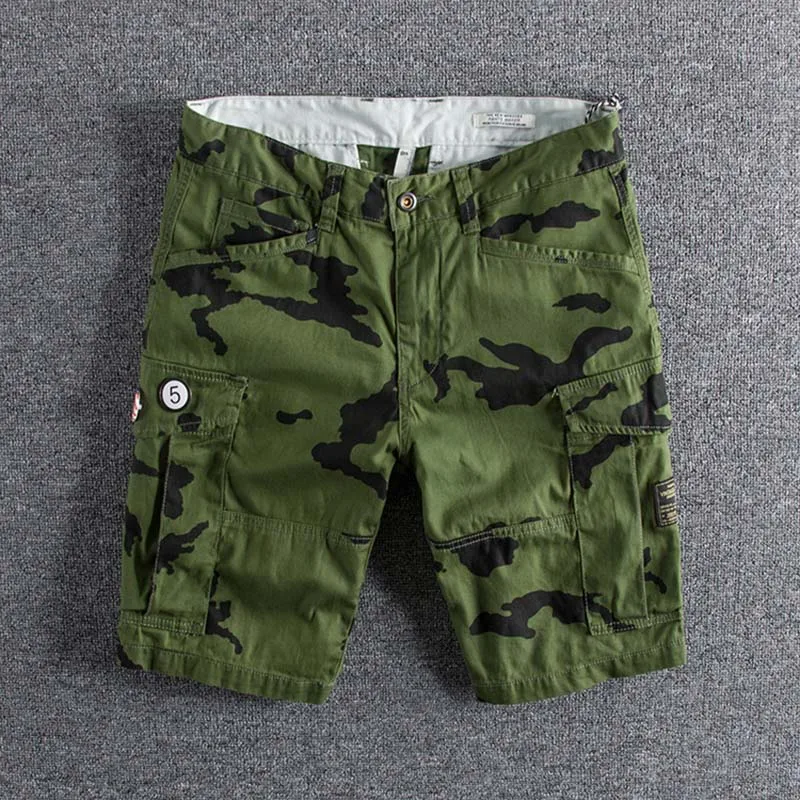 

2019 new Micro-Chapter Decoration of Young Europeans and Americans Elastic Workwear shorts Men's Leisure shorts