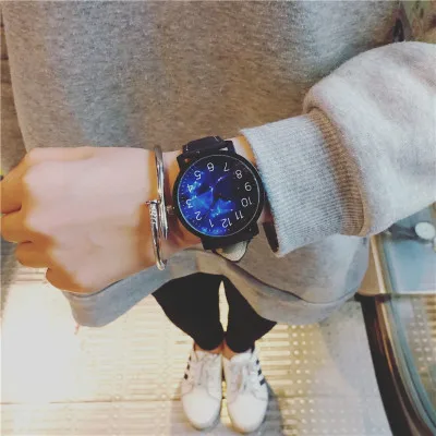 

Men's Quartz Watch Student Thin Sports Casual Watch large and luxurious