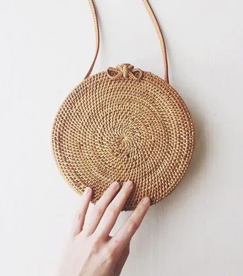 

Bohemian Straw Bags for Women Small Circle Beach Handbags Summer Vintage Rattan Bag Handmade Kintted Crossbody leather shoulder