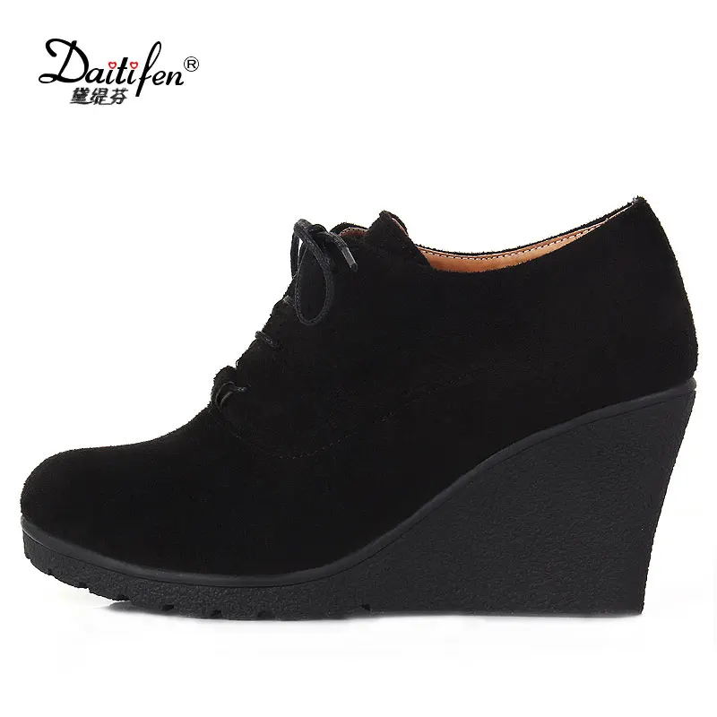 Осенние туфли на танкетке. Осенние туфли на танкетке. Осенние туфли на танкетке. Мягкие кожаные туфли. Ботинки martin женские замшевые.