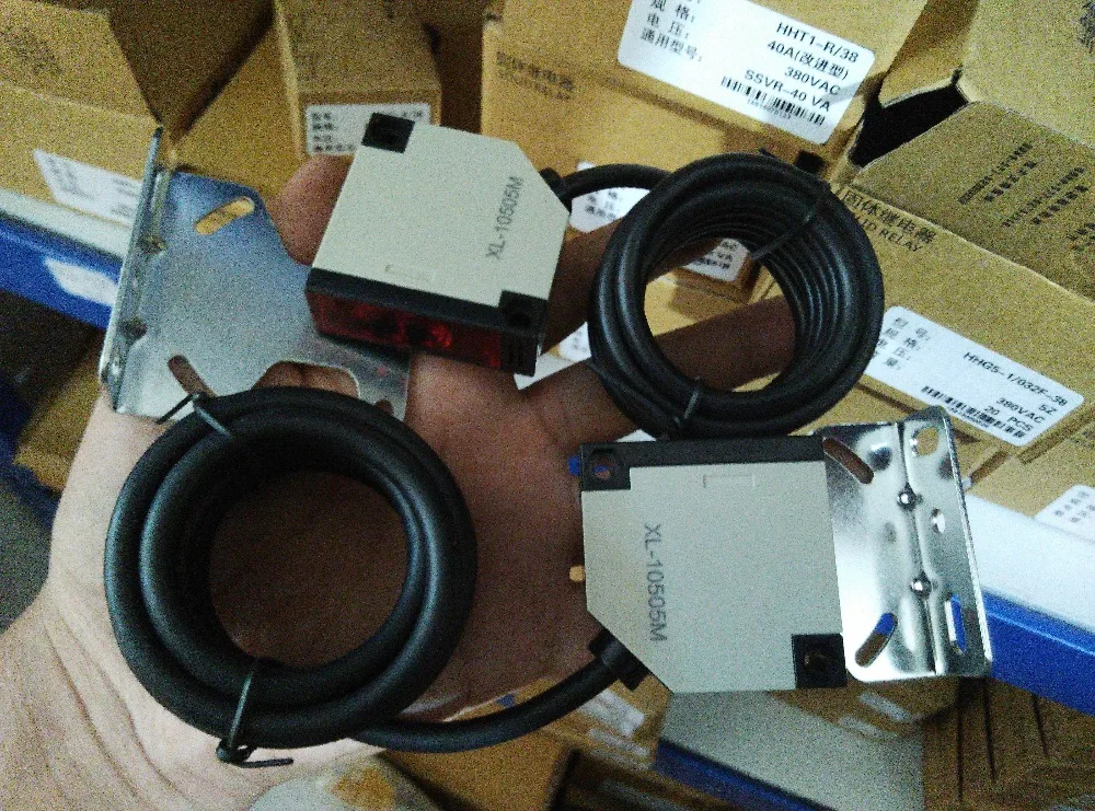 

Абсолютно новый оригинальный аутентичный C-Lin E3JK-5A светоэлектрический выключатель переменного тока