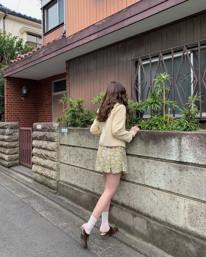 Милое милое мини-платье, популярное женское летнее платье в японском Корейском стиле, дизайнерская одежда с v-образным вырезом, желтое винтажное платье-туника с цветочным принтом