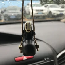 Sevimli Anime araba süsler Faceless erkek araba kolye araba dikiz aynası kolye doğum günü hediyesi otomatik dekorasyon aksesuarları Coche