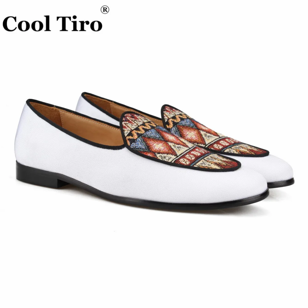 

COOL TIRO new style White canvas pattern printing men loafers wedding and party men dress shoes Fashion men's flats