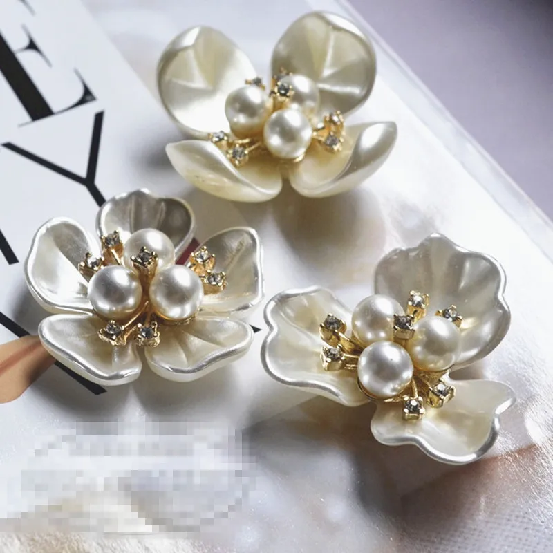 100pc FLOWER SHANK BUTTONS 14mm GOLDEN YEL sewing embellishments craft wholesale