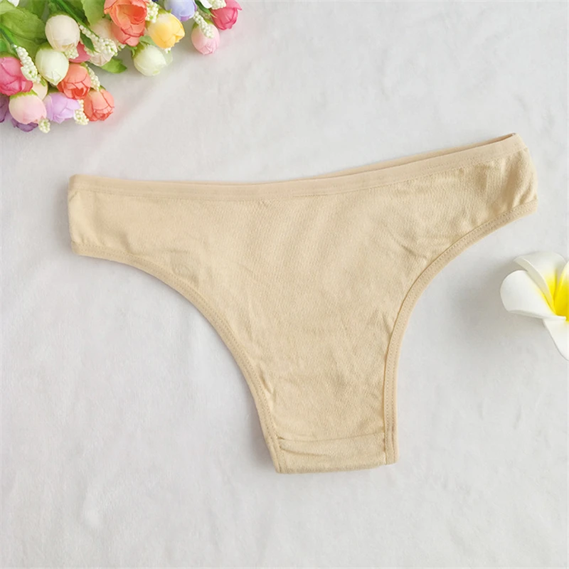 New Cotton Panties Female Underpants Sexy Women Briefs Underwear Lingerie Thongs Red Black Skin White