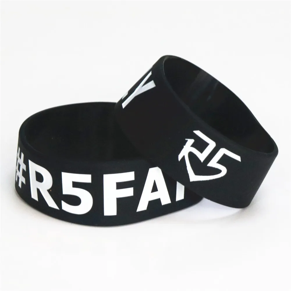 Модные 5 шт. R5 Семья Wristband силикона " широкополосный резиновые браслеты& браслеты для концерта музыки взрослых Размеры, ювелирное изделие, подарок SH091
