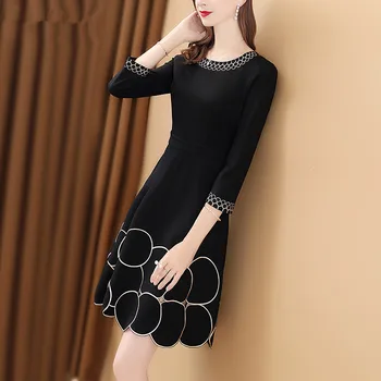 

Women Dress 2020 Spring Solid Color High-Waist Round-Neck Cutout Embroidery Cropped Long Sleeve Dress Sexy Party Plus Size Dress