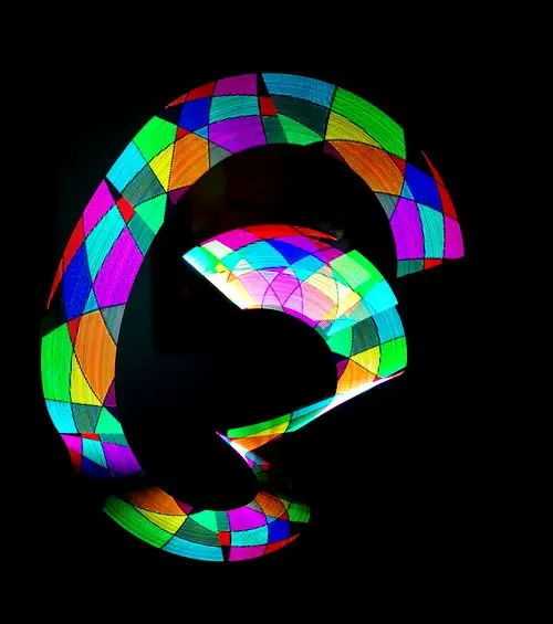 045