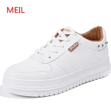 Новые весенние Спортивная обувь белые женские Обувь женщина студенты толстой подошве повседневная обувь женские Туфли без каблуков Кружево-кожа парусиновая обувь