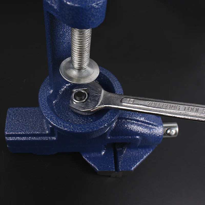 

Universal Table Vise Metal Clamp-On 360 Degree Swivel Handle Carpentry Tools for Home LB88