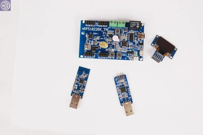 

NRF51822EK_TM Bluetooth 4 4.1 low power development board package A