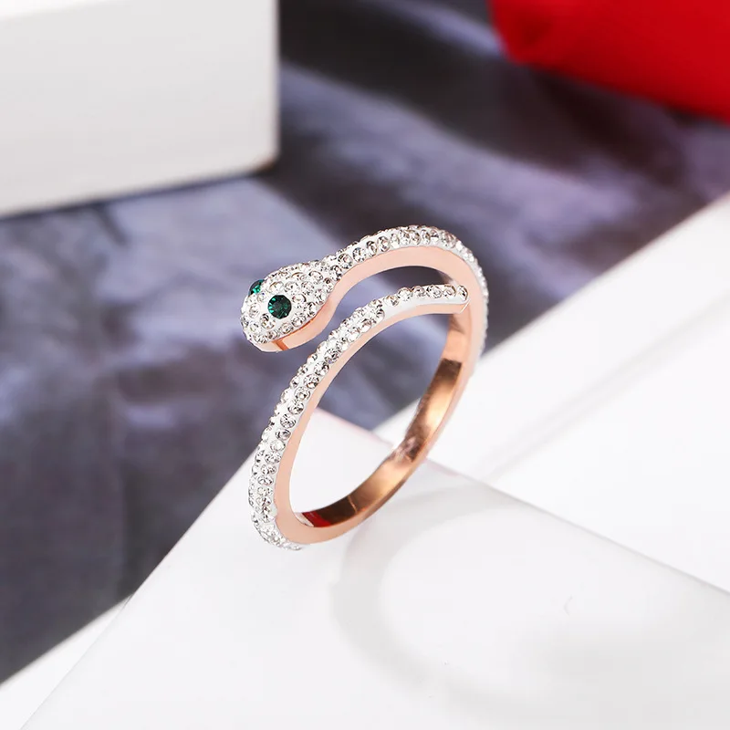 

Explosive Korean Ring Rose, Gold, Titanium Steel Serpentine Ring New Fashion Quality Handwear