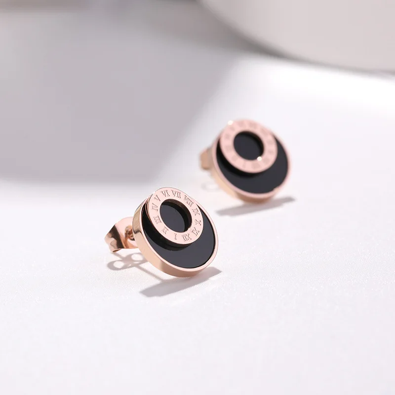 

Hot sale Trendy Jewelry For Lovers Couple Two Round Rose Gold Stud Earring Wedding Simple Black Round Roman Numerals Earrings