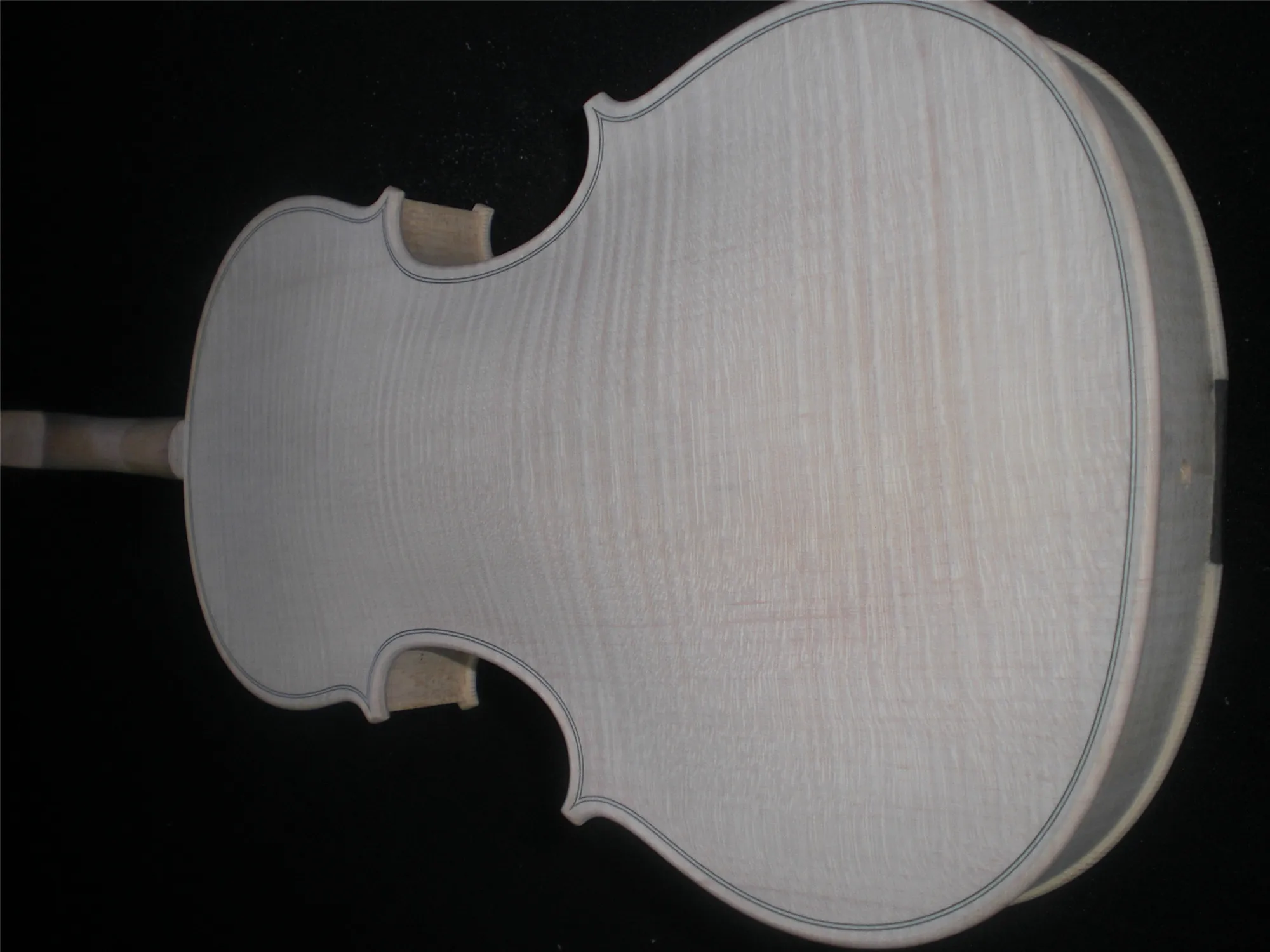 

1 PC White Violin 4/4 with Whole Flamed Maple Back Ebony Fingerboard WH0501#