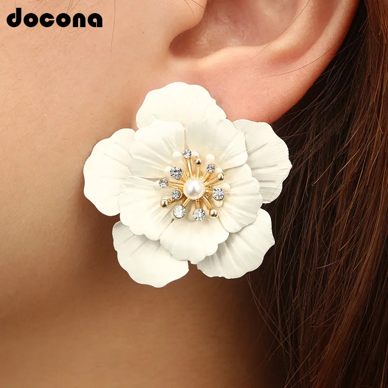 

Docona Elegant Flower Stud Earring for Women White Floral Studs Earring Party Statement Jewelry Pendientes 6551