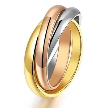 Anelli da dito da donna per ragazza calda all'ingrosso in acciaio inossidabile Creativo tre colori in un anello per ornamento in acciaio al titanio da donna