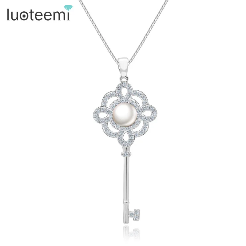 

LUOTEEMI Luxury Tiny Cubic Zircon Flower Round Imitation Pearl Key Pendant Neckalce White Gold-Color Chain for Girl Jewelry Gift