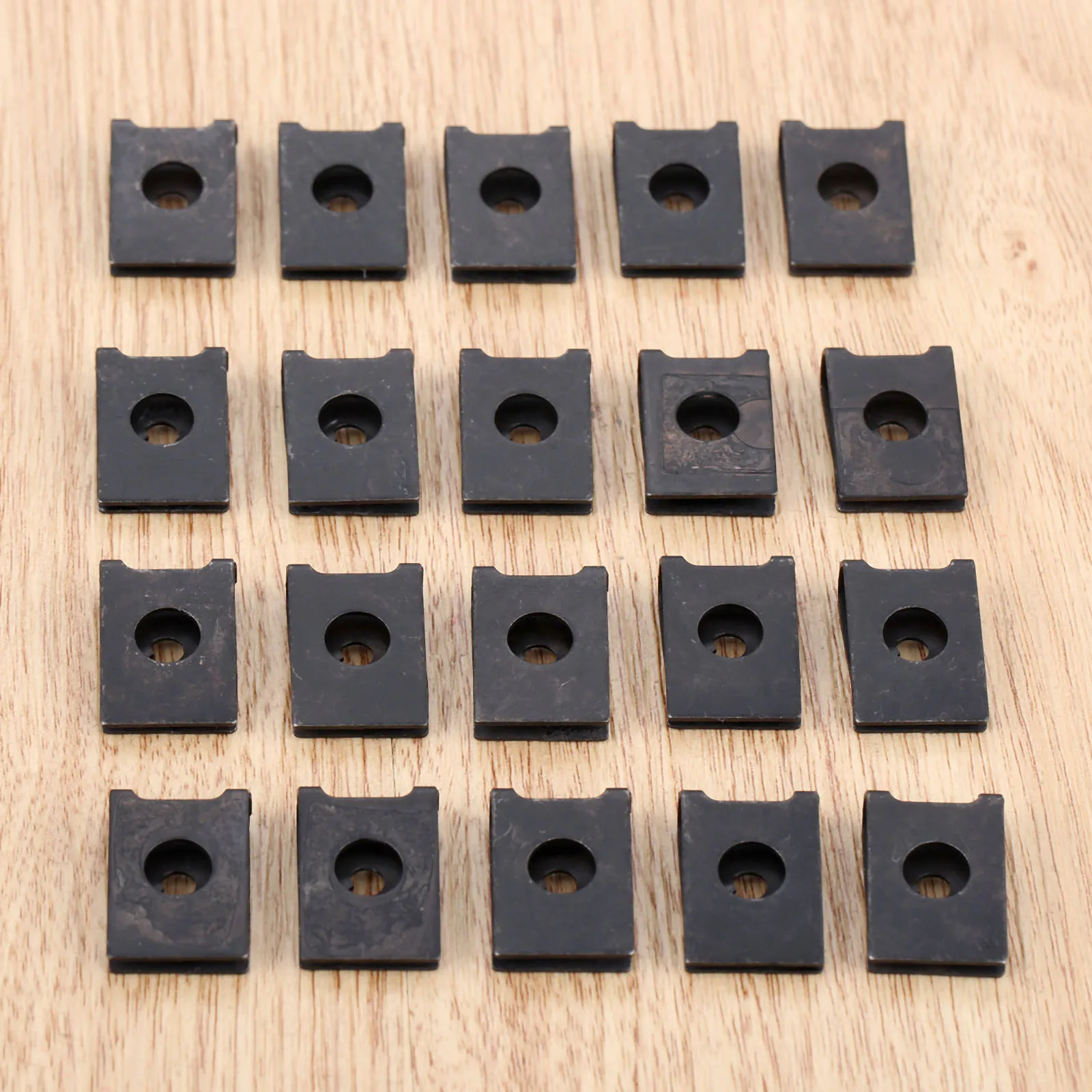 

20Pcs M3 Car Fastener Clip Automobile Engine Fender Bumper Guard U Type Screw Base Clips Nut Mounting Fastener Clamp