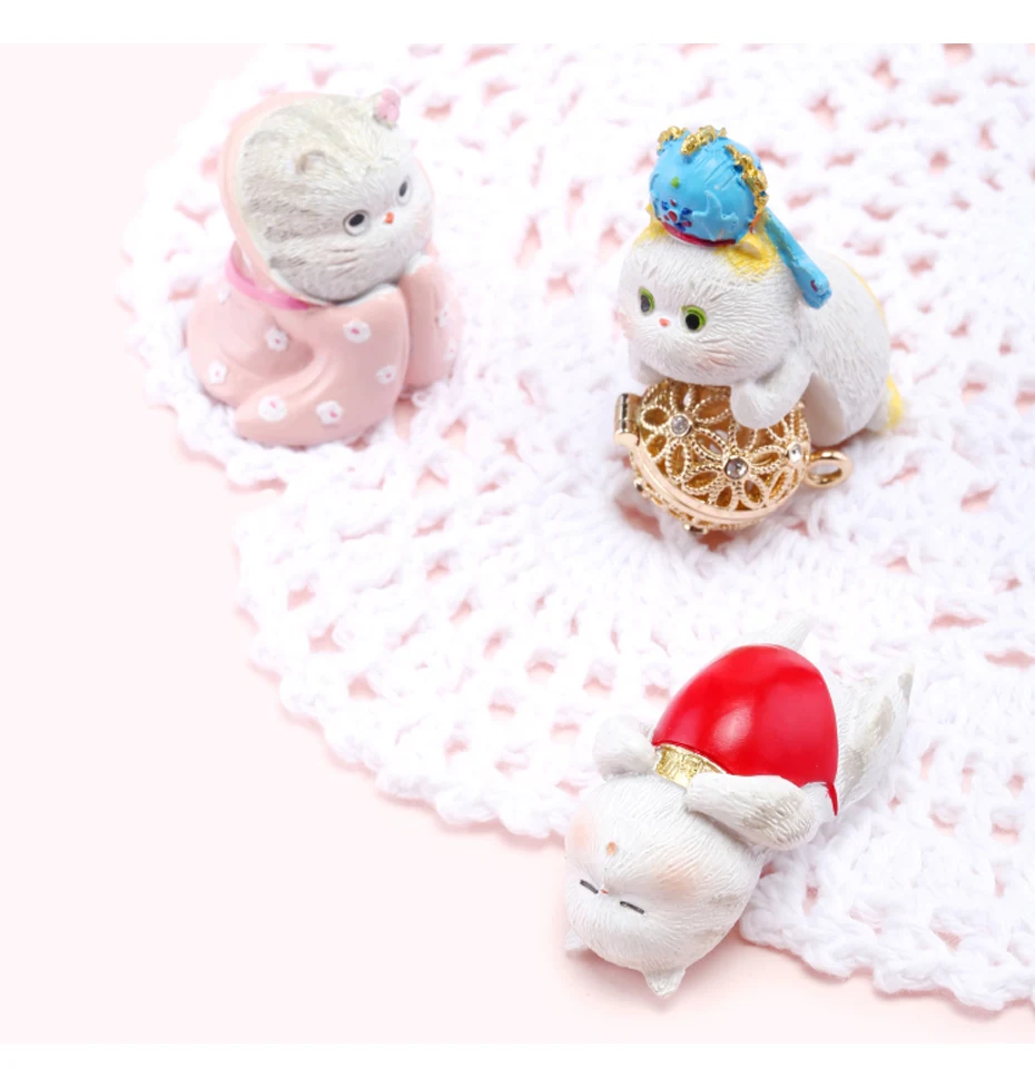 Mini Forbidden City kitten ornaments toys 18
