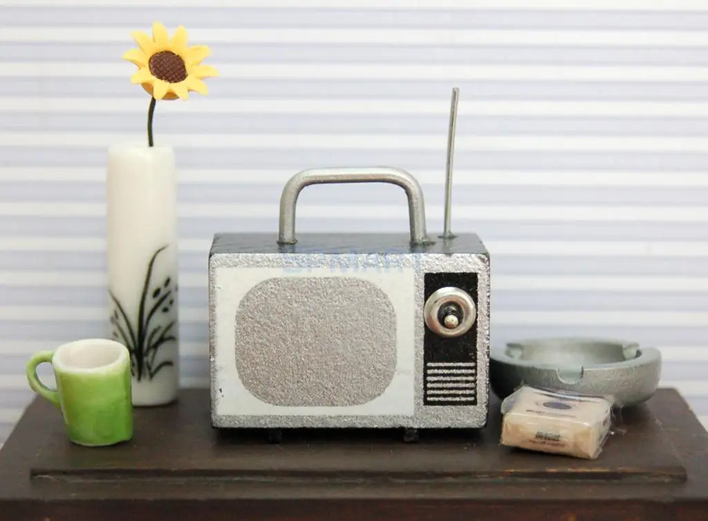 Buy Retro TV Television with Antenna 1/12 Dollhouse