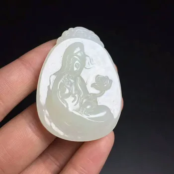 

Xinjiang Hetian jade Guanyin pendant side sitting Guanyin pendant jade suet Send certificate