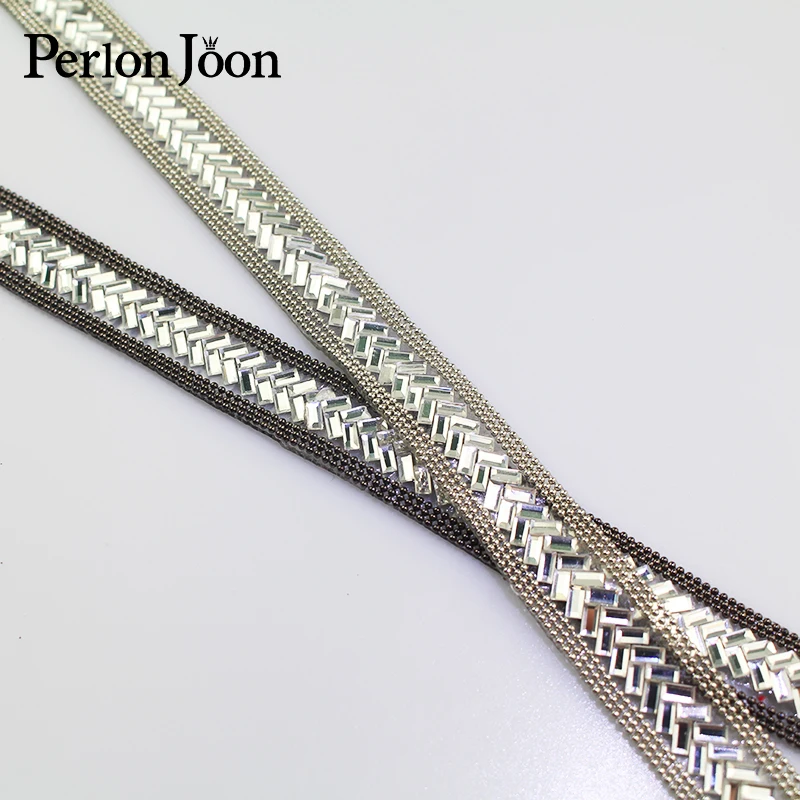 

1 yard 1.6cm width V arrange Motif glass RhinestoneTape trim Hot Fix ribbon Iron On Appliques for Dress shoe adornment TR002