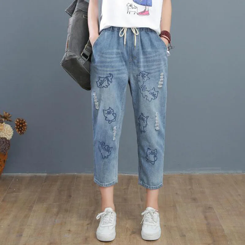 

Bleached Washed Jeans Woman Harajuku Cute Embroidery Cat Elastic Drawstring Calf-Length Harem Pants Women Denim Ripped Plus Size