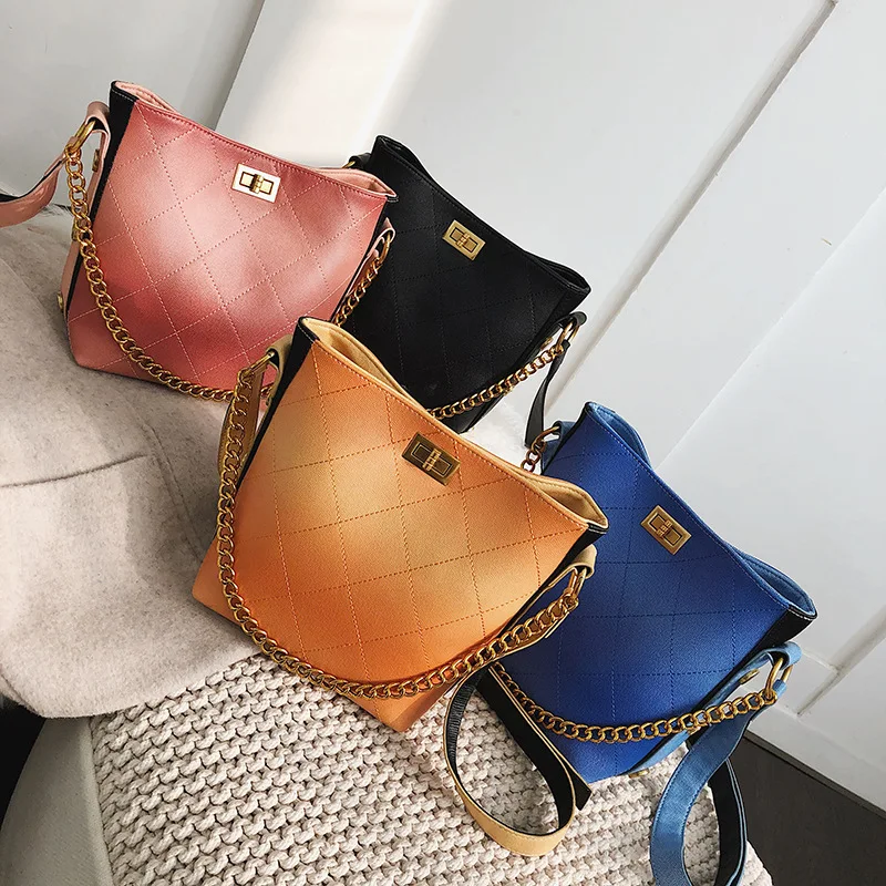 

Women Bucket Bag Lingge Lock Bucket Bag Shoulder Pouch Handbag Bag Simple Single Shoulder Diagonal Handbag