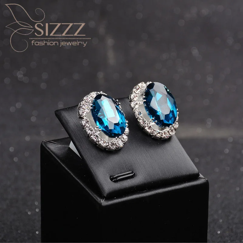 

SIZZZ 2019 European and American jewelry fashion crystal wild oval stud earring For Women