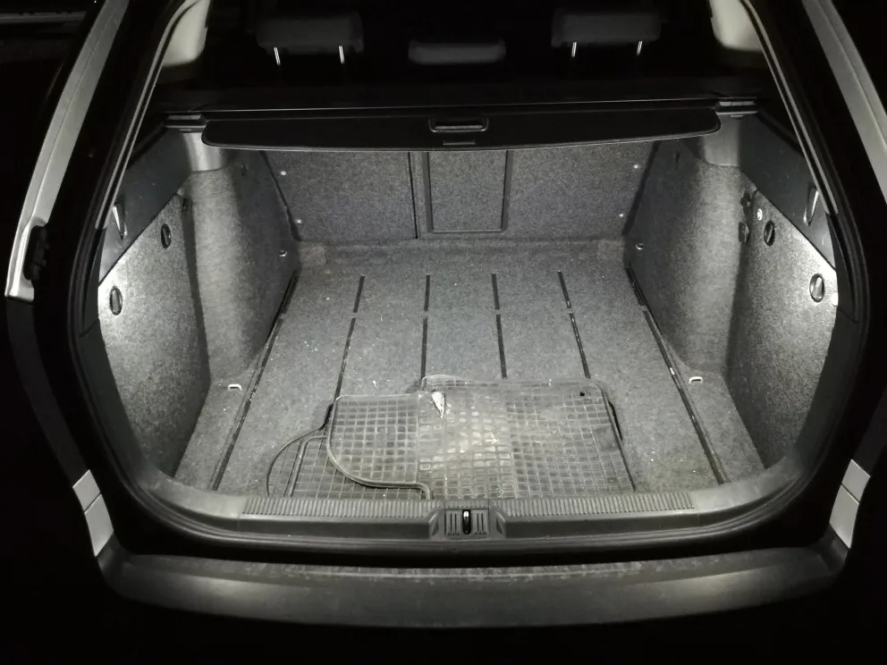 Светодиодсветильник лампа Footwell для багажника бардачка VW Golf 5/6/7 GTI Jetta Tiguan Passat B6 EOS
