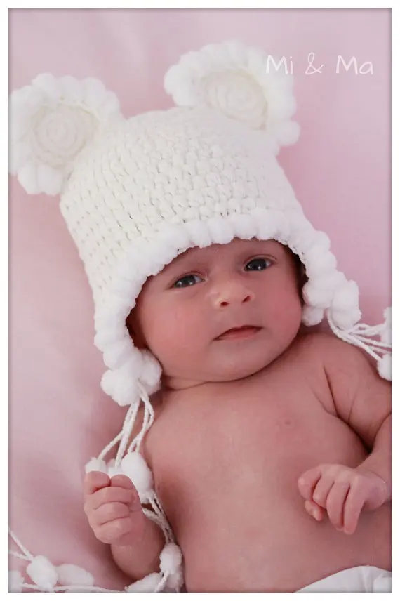 White newborn hat, newborn crocheted hat, newborn photo prop, unisex