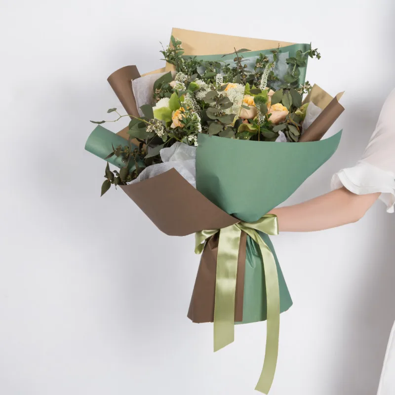 

Free shipping 10 pcs/bag 58X58cm Sided color kraft paper cardboard flowers wrapping paper gift packaging bouquet materials