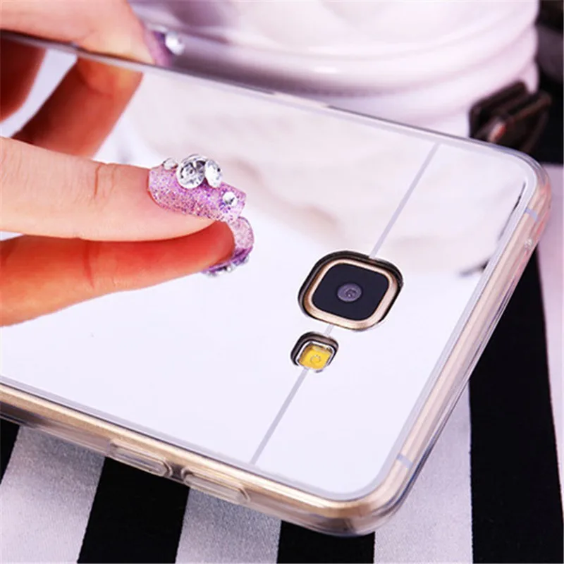 3022932332_284063124